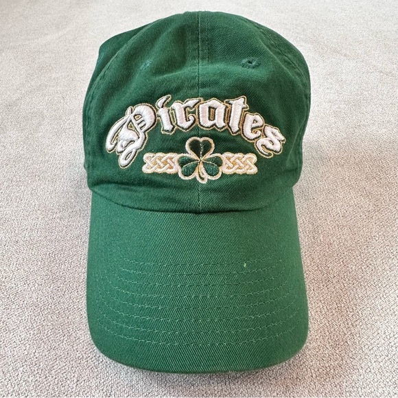 Nike Pittsburgh Pirates Shamrock Adjustable Baseball Cap. One size. - Picture 1 of 10